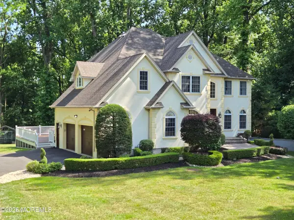 112 Beacon Hill Road, Morganville, NJ 07751