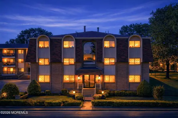 1190 St George Avenue #C43, Linden City, NJ 07036