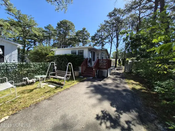 53 Panda Lane, Whiting, NJ 08759