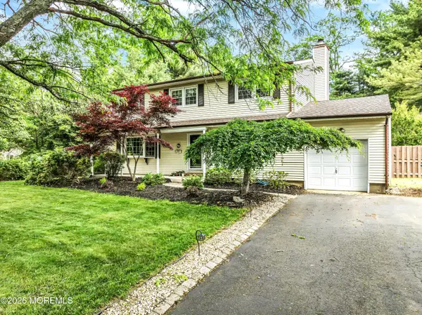49 Turnberry Drive, Lincroft, NJ 07738