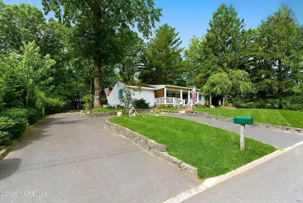 54 Redwood Place, Jackson, NJ 08527
