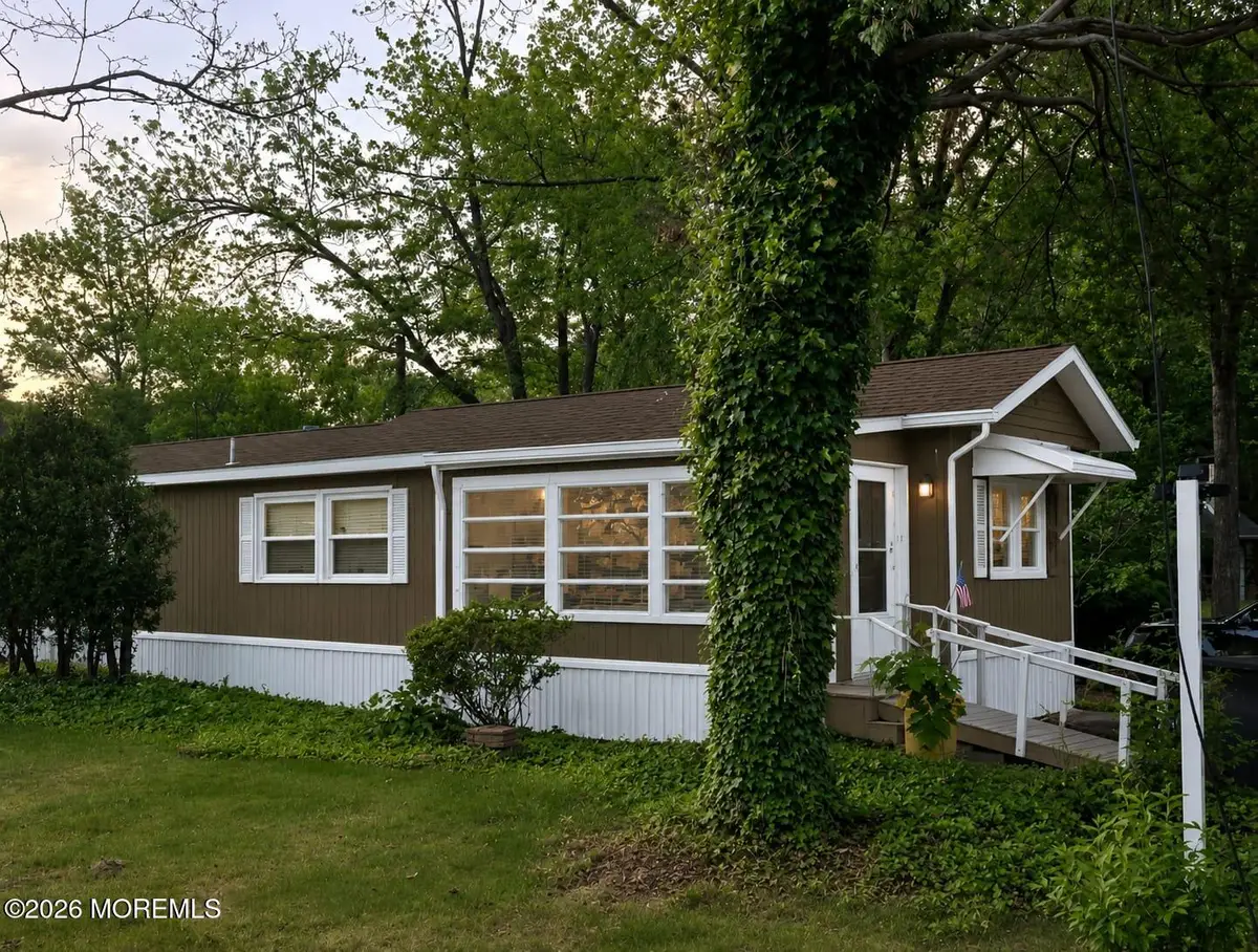 19 Summit Drive, Cream Ridge, NJ 08514 - #1
