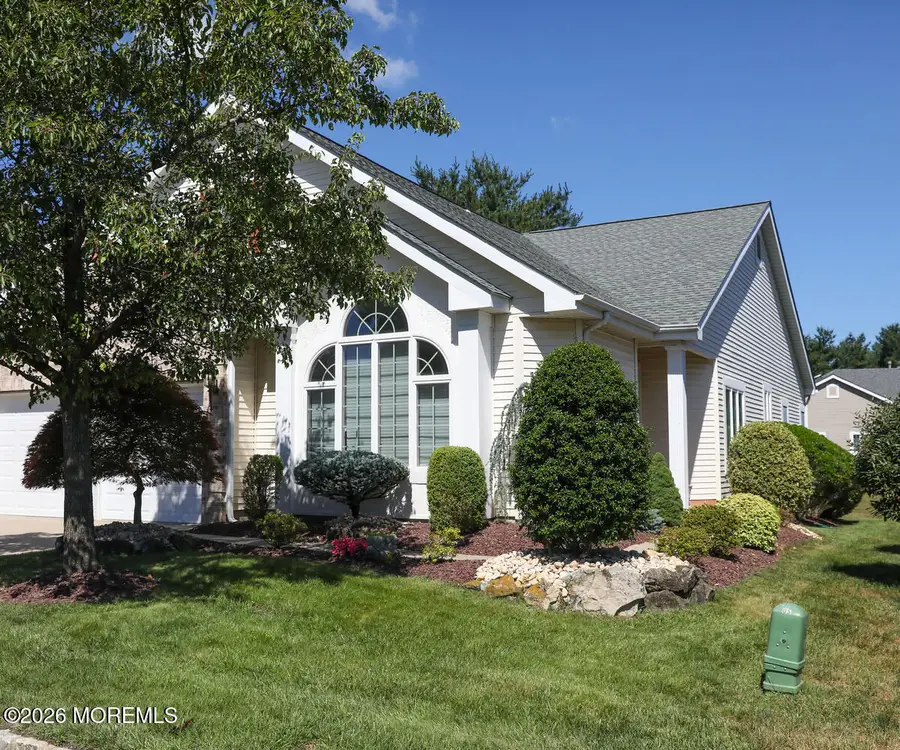 7 Sherwood Drive, Jamesburg, NJ 08831 - #2