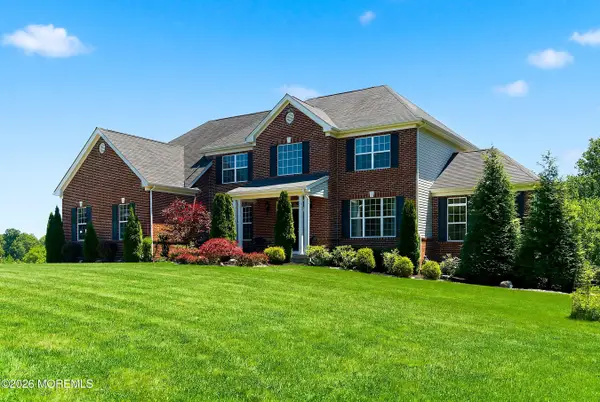 6 Valley Court, Cream Ridge, NJ 08514