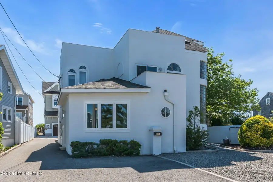 1322 Ocean Avenue, Point Pleasant Beach, NJ 08742 - #2
