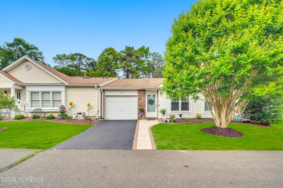 28 Nicole Court, Lakewood, NJ 08701 - #2