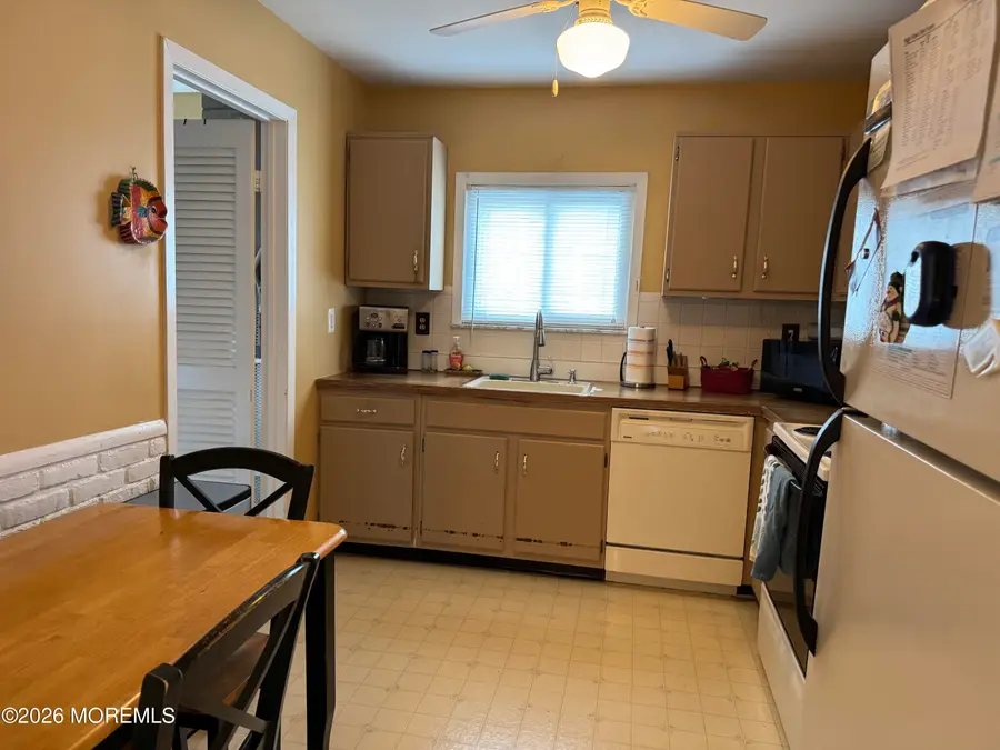 16 Vera Cruz Court, Toms River, NJ 08757 - #2