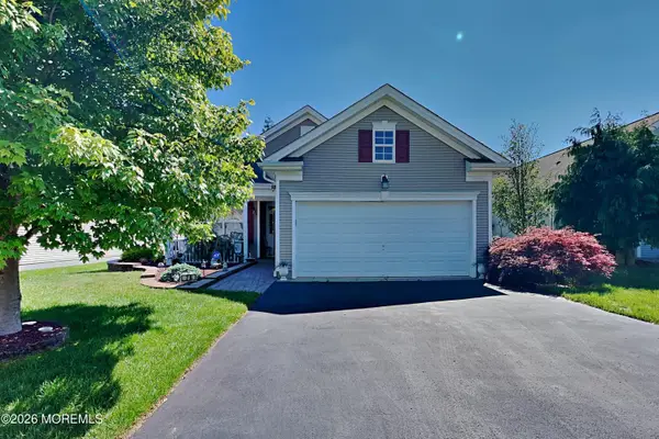 76 Stamford Drive, Jackson, NJ 08527