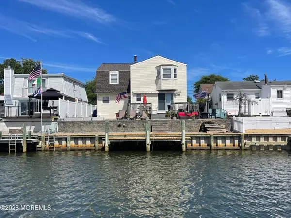 778 Tunney Point Drive, Toms River, NJ 08753