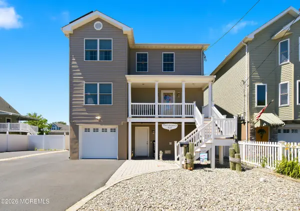 910 5th Street, Union Beach, NJ 07735