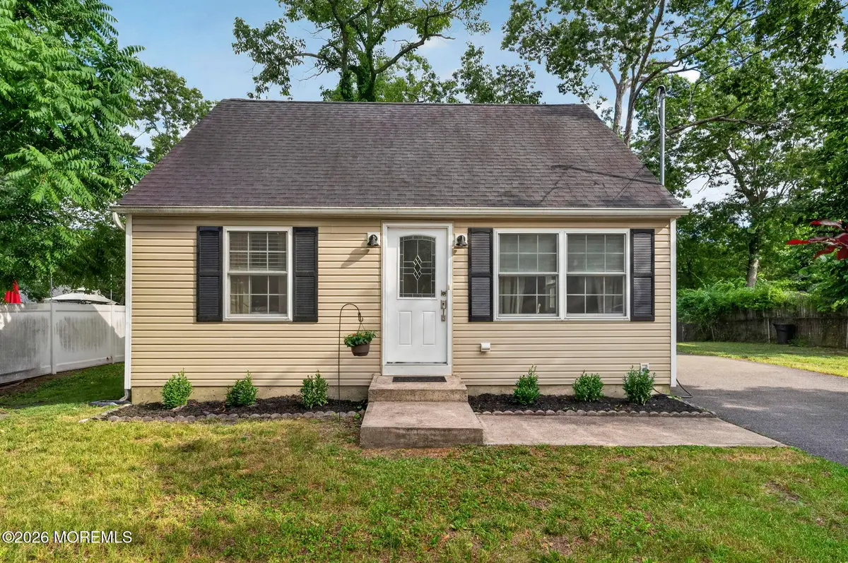 516 Middle Lane, Howell, NJ 07731 - #1