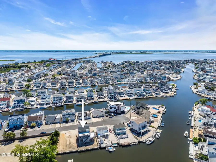 27 Robert Drive, Manahawkin, NJ 08050 - #3