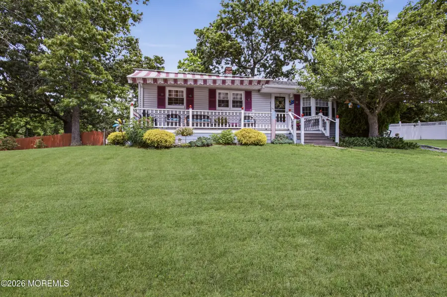 4 Roosevelt Terrace, Howell, NJ 07731 - #2