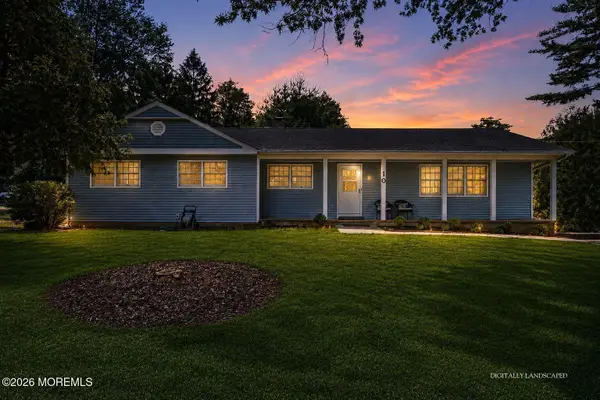 10 Washingtons Advance, Manalapan, NJ 07726