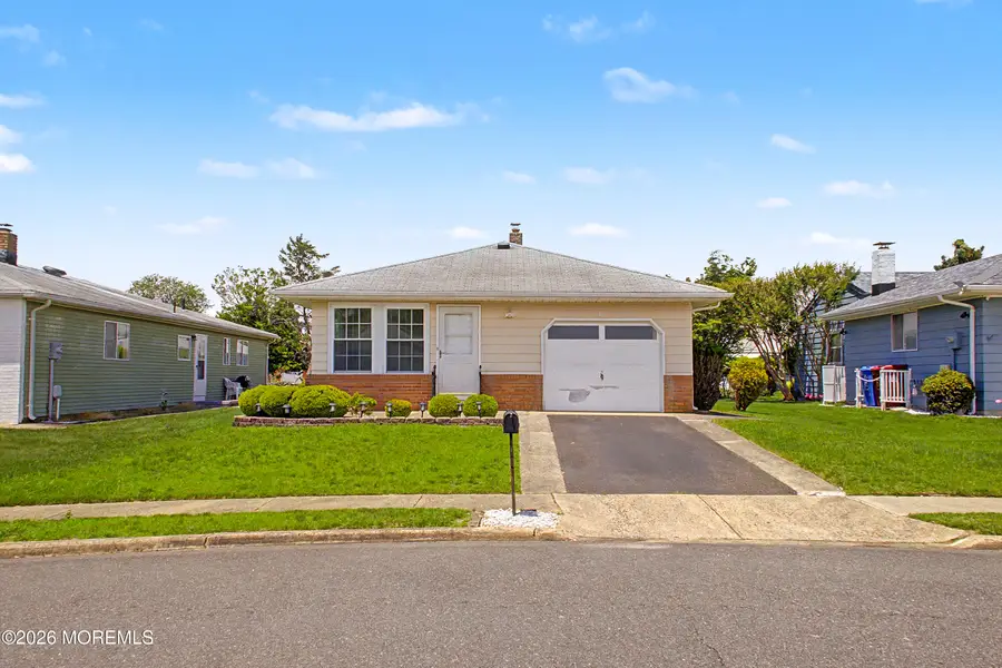 64 Puerto Vallarta Street, Toms River, NJ 08757 - #3