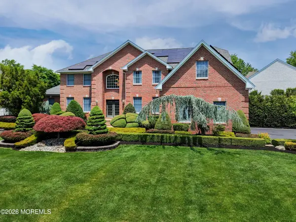 24 Kipling Way, Manalapan, NJ 07726
