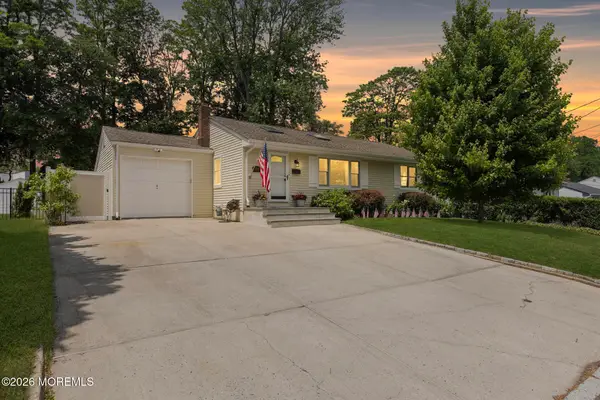 208 Martin Place, Middletown, NJ 07748