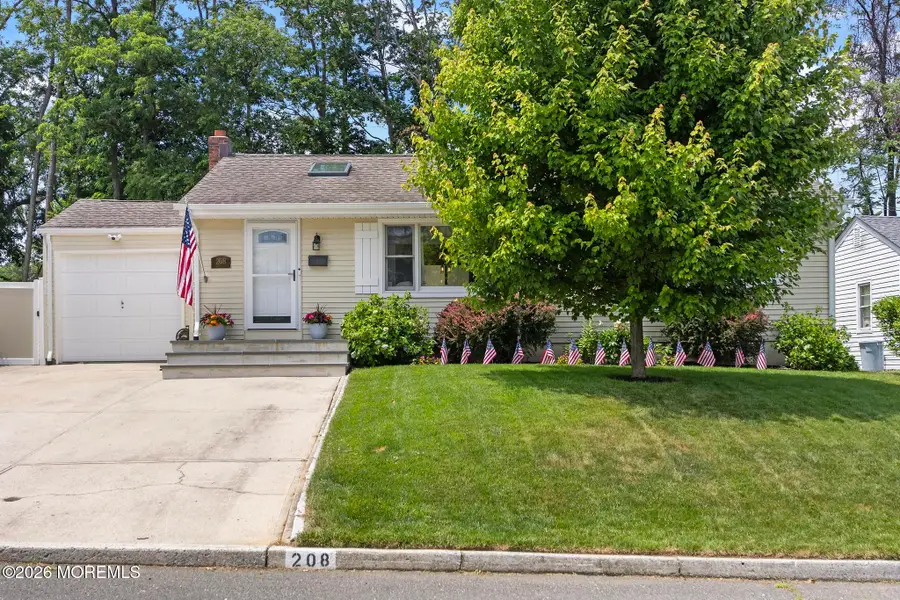 208 Martin Place, Middletown, NJ 07748 - #2