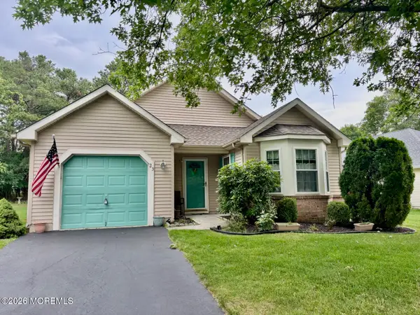 23 Clear Lake Road, Whiting, NJ 08759