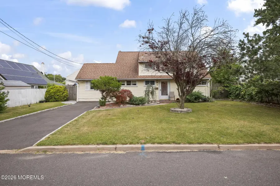 4 Farmbrook Drive, Old Bridge, NJ 08857 - #3