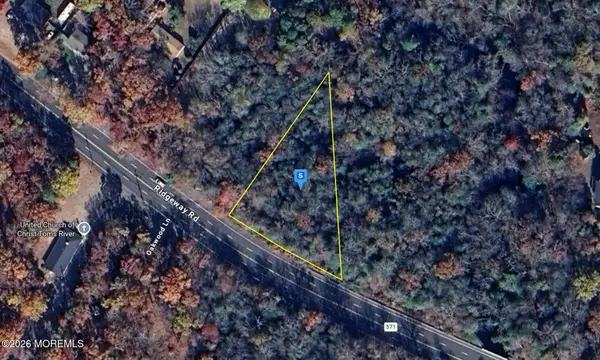 1620 Ridgeway Road, Toms River, NJ 08757