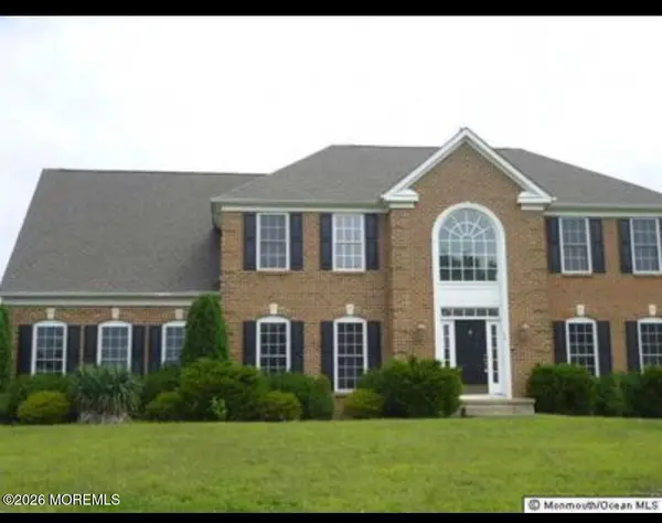 10 Nicole Court, Freehold, NJ 07728