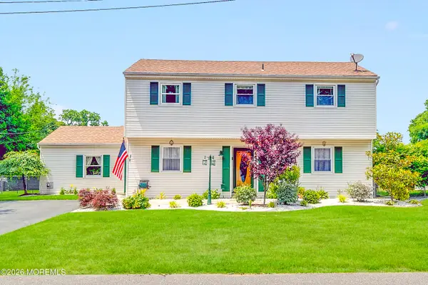 11 Crystal Avenue, New Egypt, NJ 08533