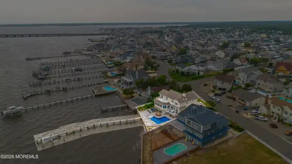 3287 Long Point Drive, Toms River, NJ 08753