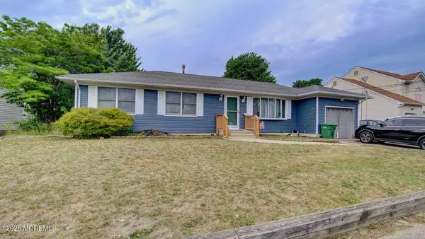 1508 Longboat Avenue, Beachwood, NJ 08722