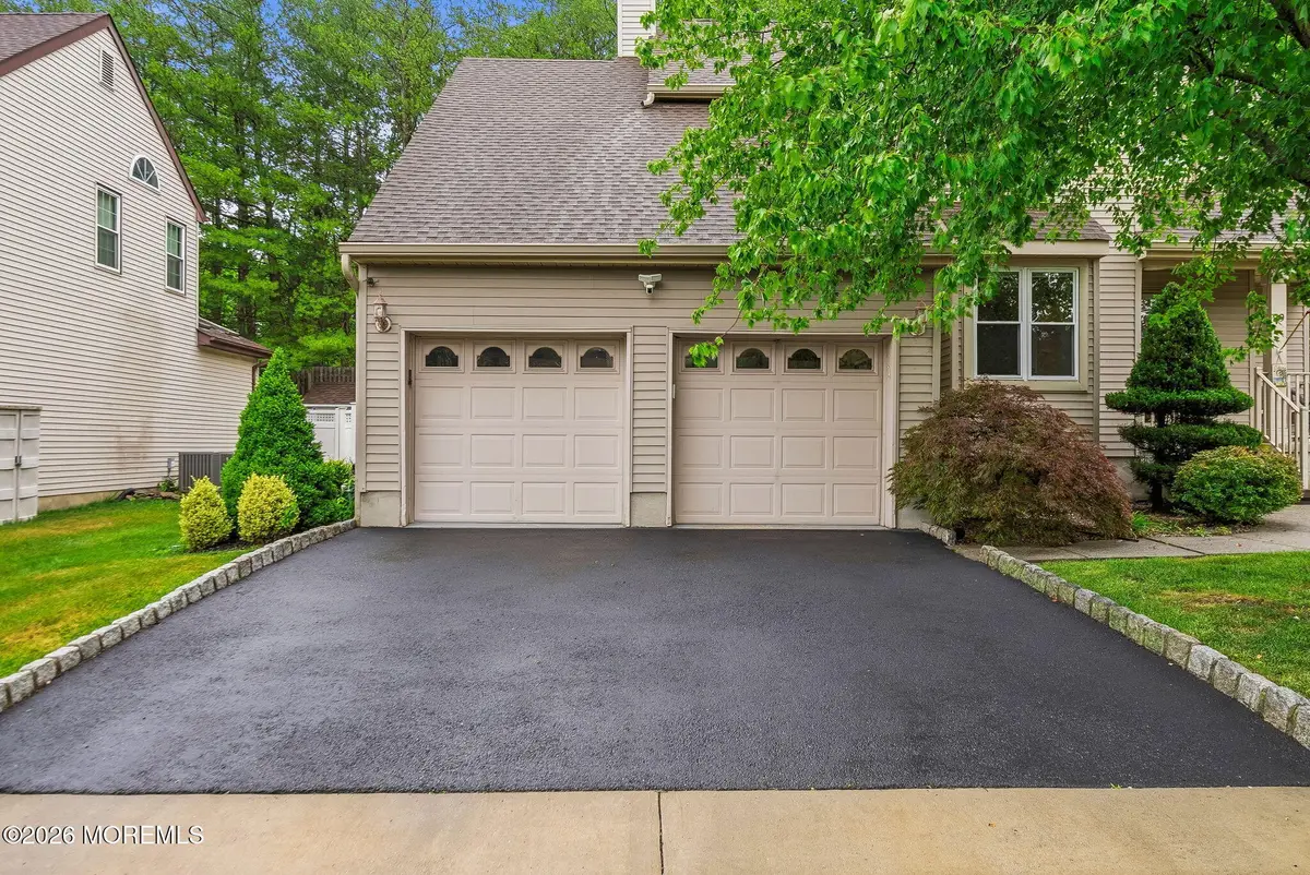 29 Enclosure Drive, Morganville, NJ 07751 - #1