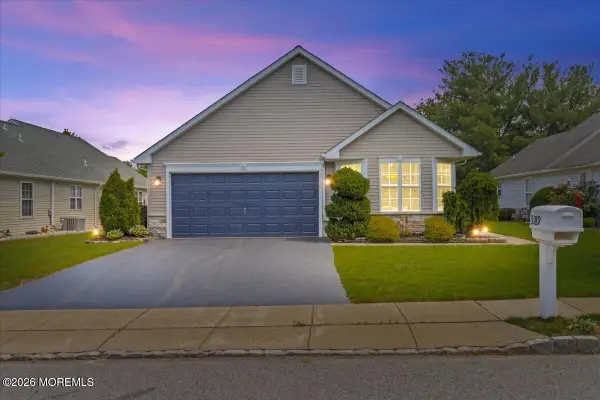 3189 Dillon Lane, Toms River, NJ 08755