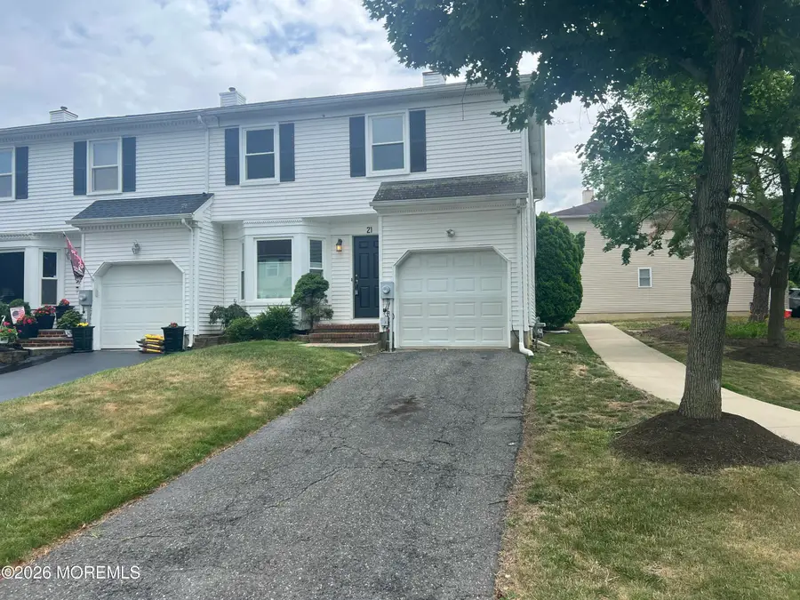 21 Carriage Lane, Englishtown, NJ 07726 - #2