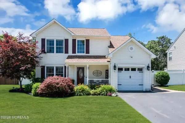 52 Sailors Quay Drive, Brick, NJ 08723