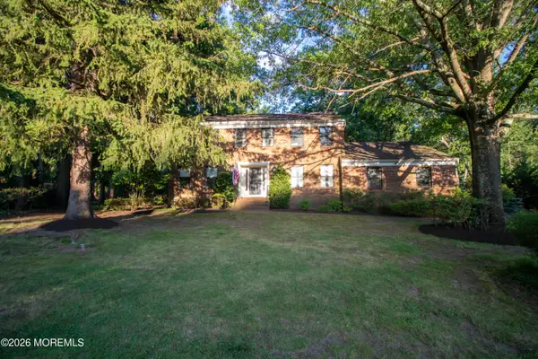 7 Mcelroy Drive, Lincroft, NJ 07738