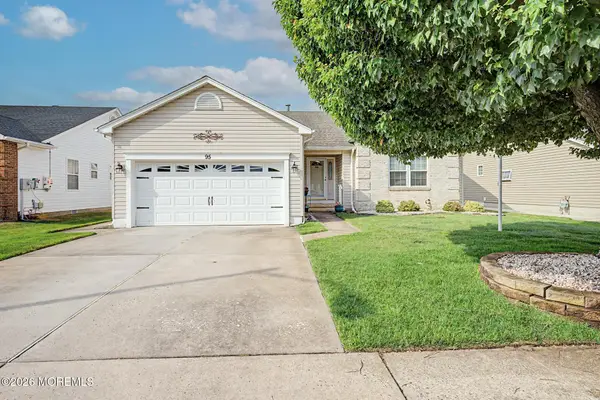 95 Westport Drive, Toms River, NJ 08757