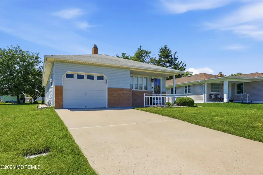 7 Saint Catherine Boulevard, Toms River, NJ 08757 - #2
