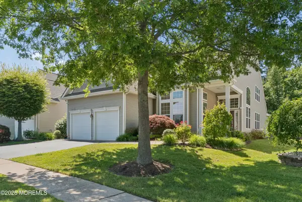 6 Arcaro Road, Manalapan, NJ 07726