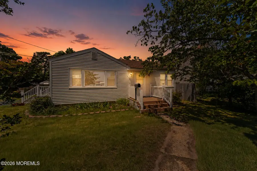 418 Greenwood Lane, Brick, NJ 08723 - #2