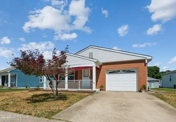 9 Haiti Court, Toms River, NJ 08757