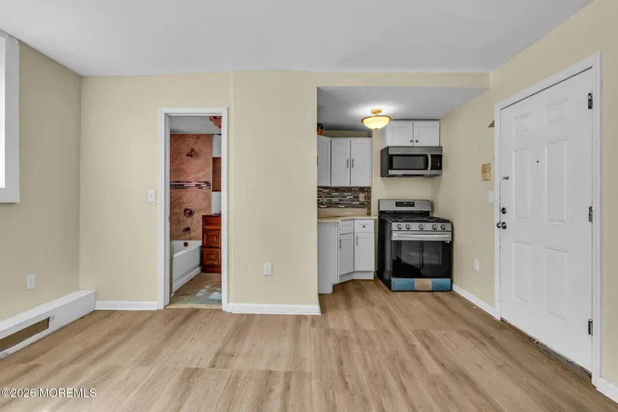 305 Cator Avenue #B, Jersey City, NJ 07305 - #3