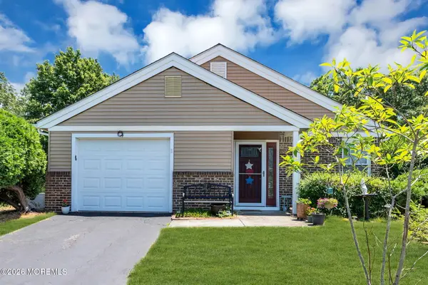 7 Elm Court, Barnegat, NJ 08005