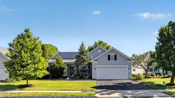 7 Allister Lane, Columbus, NJ 08022