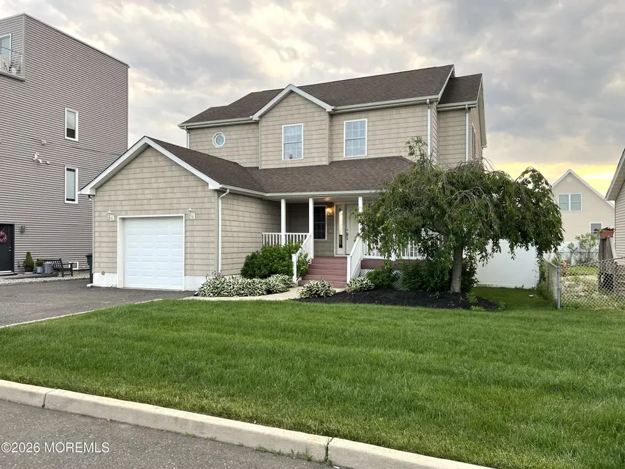 16 Longman Street, Toms River, NJ 08753 - #3
