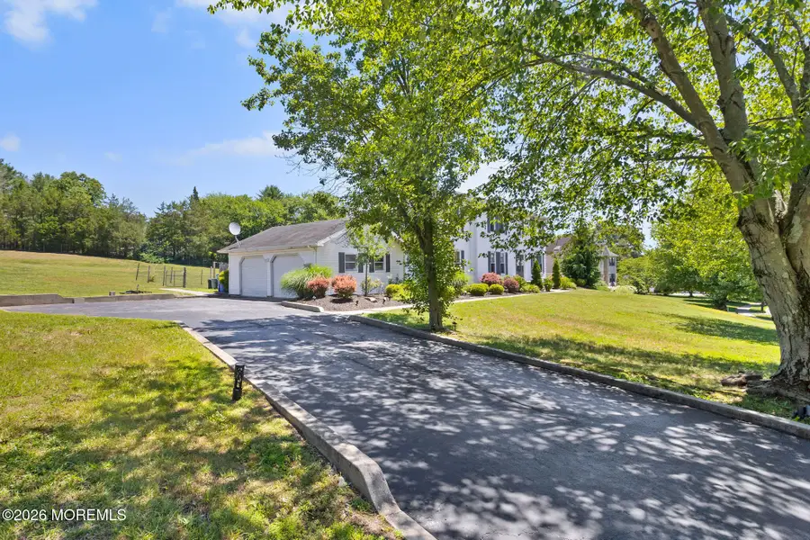 192 Yorkshire Terrace, Wrightstown, NJ 08562 - #2