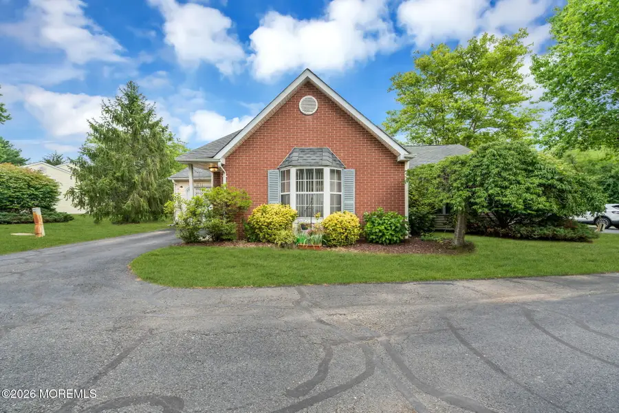 7 Kingston Close #1000, Freehold, NJ 07728 - #2