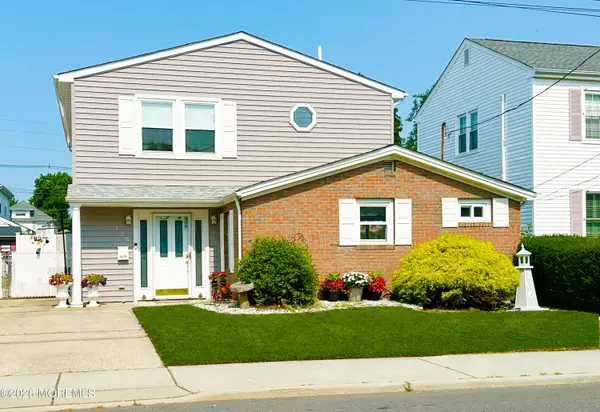 106 Chingarora Avenue, Keyport, NJ 07735