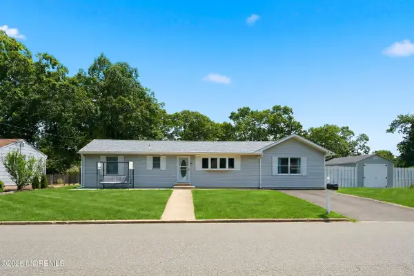 20 Western Drive, Howell, NJ 07731