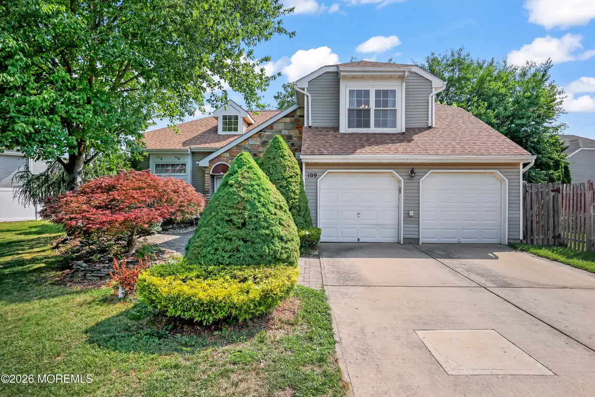 109 Kentucky Way, Freehold, NJ 07728 - #1