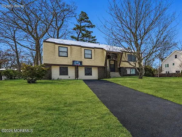 10 Cambridge Drive, Jackson, NJ 08527