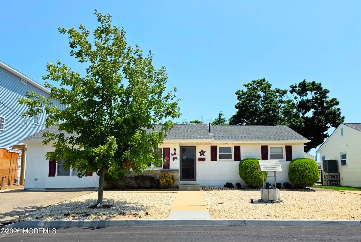 22 Forecastle Drive, Mystic Island, NJ 08087 - #1